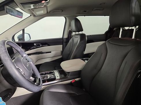 Certified 2023 Kia Carnival EX image 14