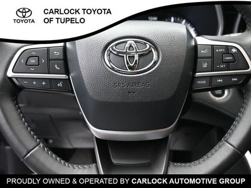 Used 2024 Toyota Highlander XLE image 18
