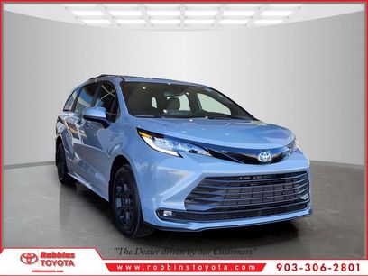 New 2025 Toyota Sienna XLE Woodland Edition