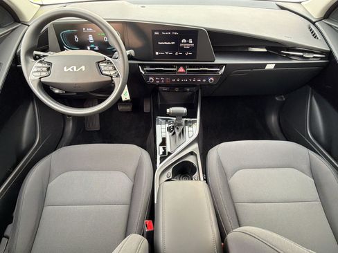 Used 2026 Kia Niro LX FWD image 16