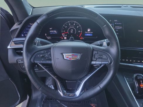 Used 2023 Cadillac Escalade V image 9