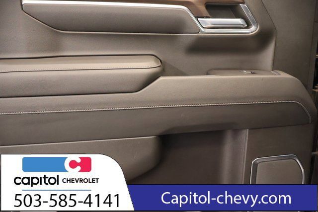 Used 2022 GMC Sierra 1500 SLT AWD/4WD image 30