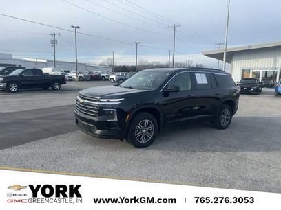 Used 2025 Chevrolet Traverse LT