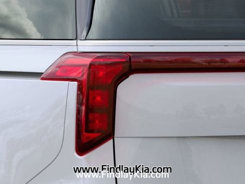 New 2026 Kia Carnival EX image 14