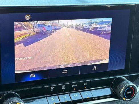 Used 2023 Chevrolet Colorado Trail Boss image 16