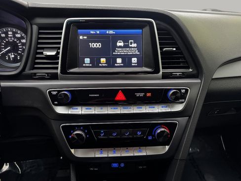 Used 2019 Hyundai Sonata SE image 27