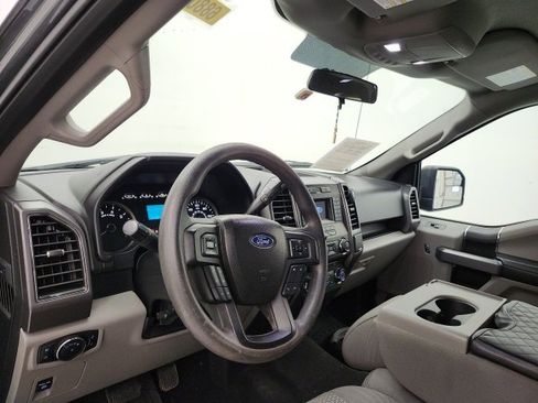 Used 2018 Ford F150 XLT image 12