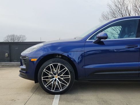 New 2026 Porsche Macan image 6