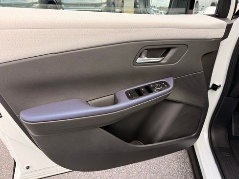 New 2026 Nissan Leaf SV+ w/ Floor Mat Package (SV+) image 10