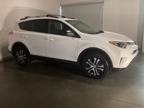 Used 2018 Toyota RAV4 LE w/ All Weather Liner Package image 6