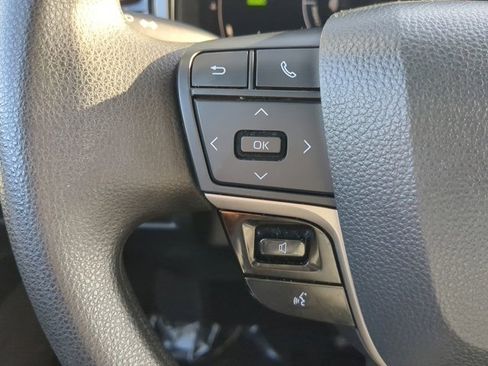 Used 2025 Toyota Camry LE image 22