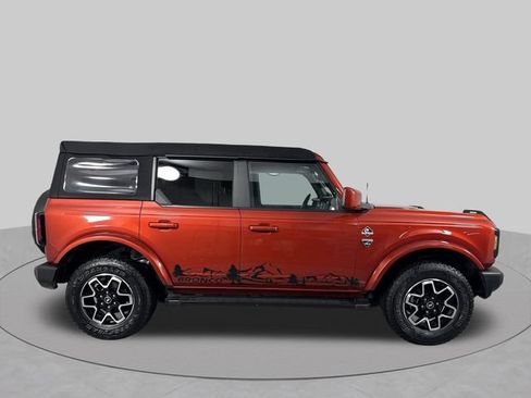 Used 2023 Ford Bronco Outer Banks AWD/4WD image 34