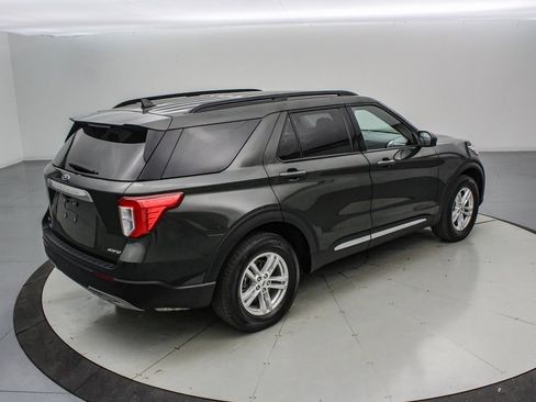 Certified 2023 Ford Explorer XLT w/ Equipment Group 202A image 4