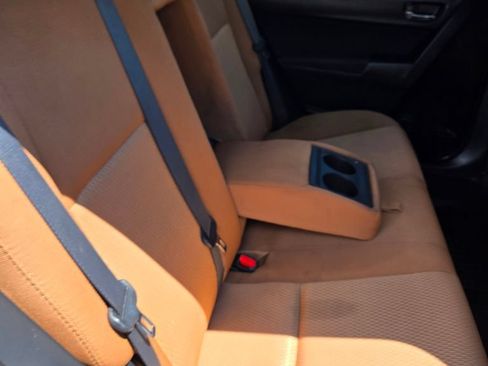 Used 2016 Toyota Corolla LE FWD image 40
