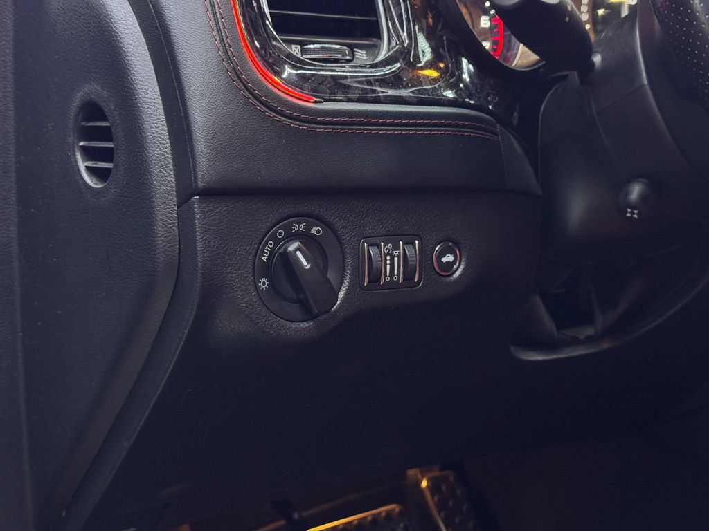 Used 2022 Dodge Charger Scat Pack RWD image 9