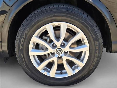 Used 2021 Nissan Rogue Sport S image 22