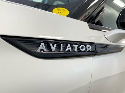 New 2026 Lincoln Aviator AWD image 15