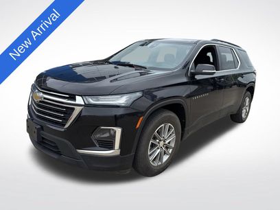 Used 2023 Chevrolet Traverse LT