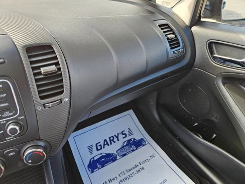 Used 2015 Kia Forte EX image 17