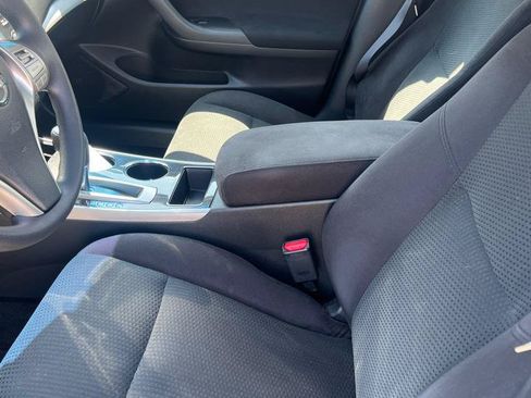 Used 2014 Nissan Altima 2.5 S w/ Display Audio Package FWD image 10