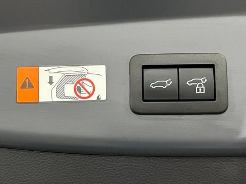 Used 2024 Toyota Prius Limited AWD/4WD image 13