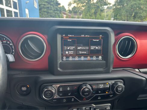 Used 2021 Jeep Gladiator Rubicon w/ LED Lighting Group image 24