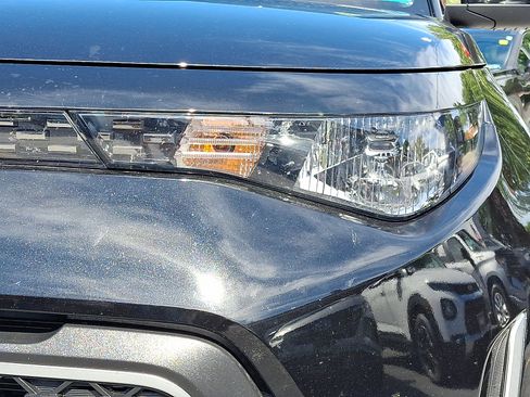 Used 2025 Kia Soul LX w/ LX Technology Package FWD image 10