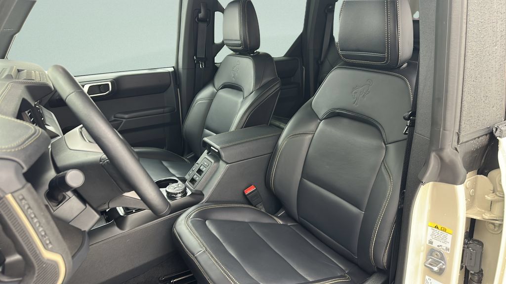 Used 2025 Ford Bronco Badlands AWD/4WD image 15