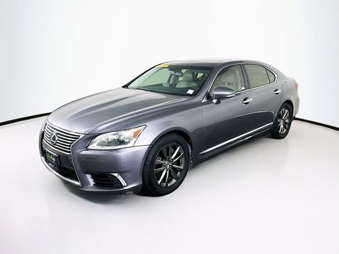 Used 2013 Lexus LS 460 w/ Comfort Pkg RWD image 3