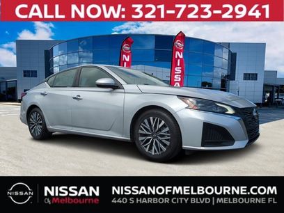 Used 2023 Nissan Altima 2.5 SV