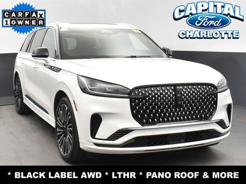 Used 2025 Lincoln Aviator Black Label image 2