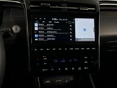 Used 2024 Hyundai Santa Cruz Limited image 19