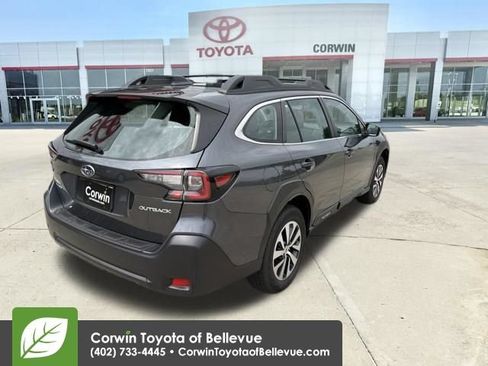 Used 2025 Subaru Outback AWD/4WD image 30