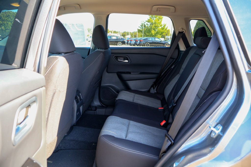 New 2026 Nissan Rogue SV FWD image 8