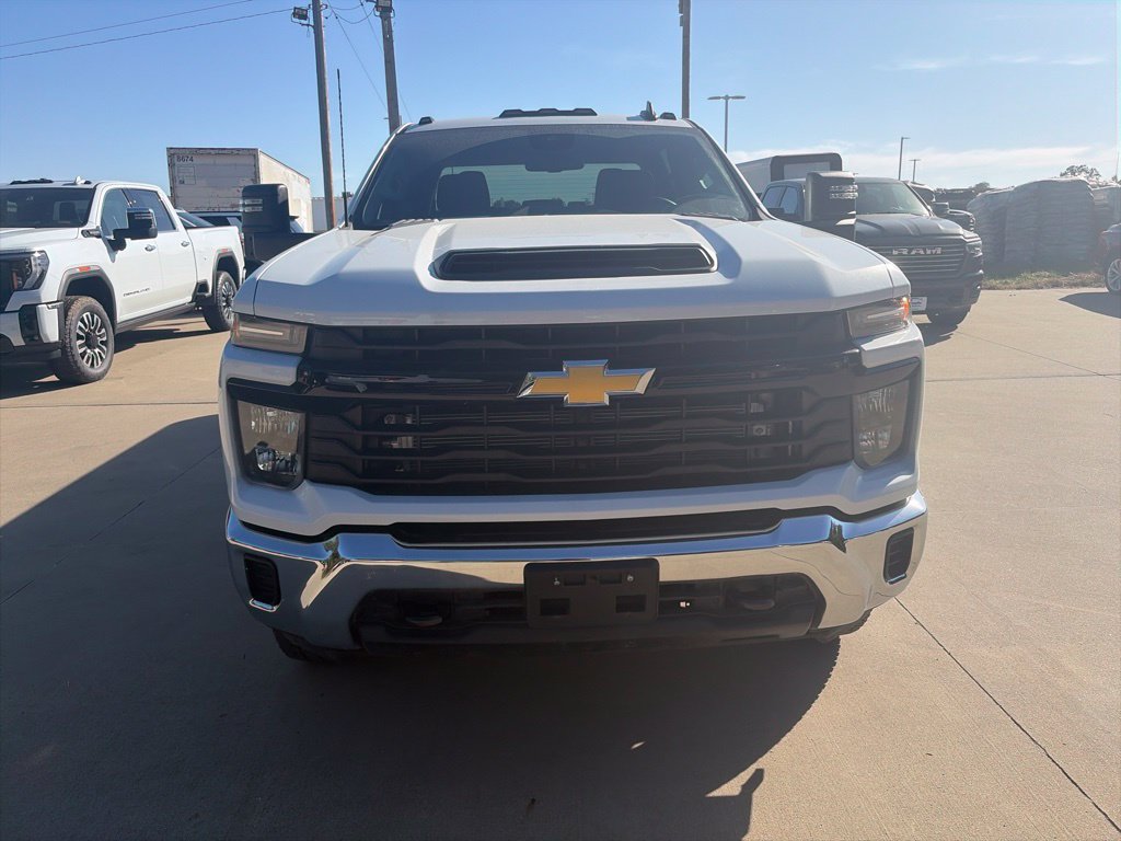 Used 2026 Chevrolet Silverado 3500 W/T w/ WT Convenience Package AWD/4WD image 4