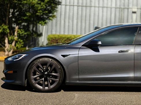 Used 2021 Tesla Model S Plaid AWD/4WD image 12