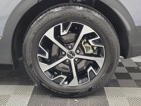 Used 2024 Kia Sportage EX FWD image 10
