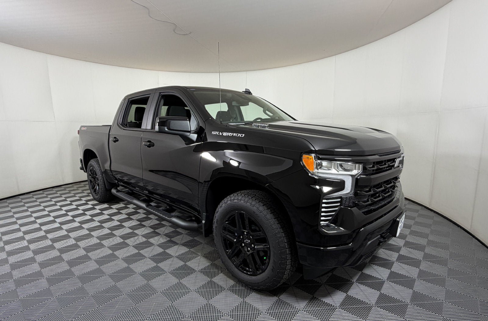 New 2026 Chevrolet Silverado 1500 RST w/ RST Select Package AWD/4WD image 1