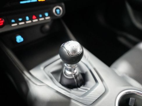 Used 2025 Ford Mustang GT Premium RWD image 17