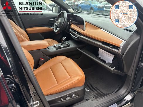Used 2024 Cadillac XT4 Sport AWD/4WD image 54