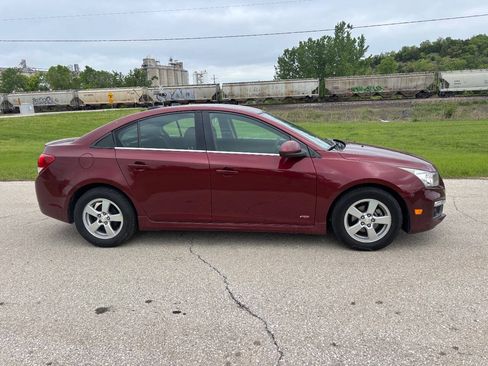 Used 2015 Chevrolet Cruze LT FWD image 5