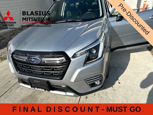 Used 2023 Subaru Forester Touring AWD/4WD image 59