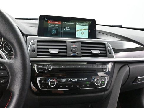 Used 2018 BMW 330i Sedan RWD image 17