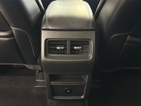 Used 2024 Ford Edge SEL AWD/4WD image 24