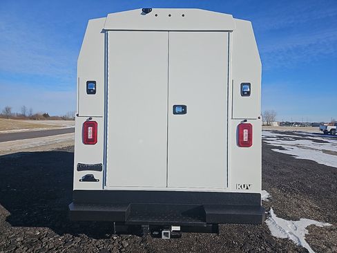 New 2024 Chevrolet Express 3500 w/ Power Convenience Package image 3