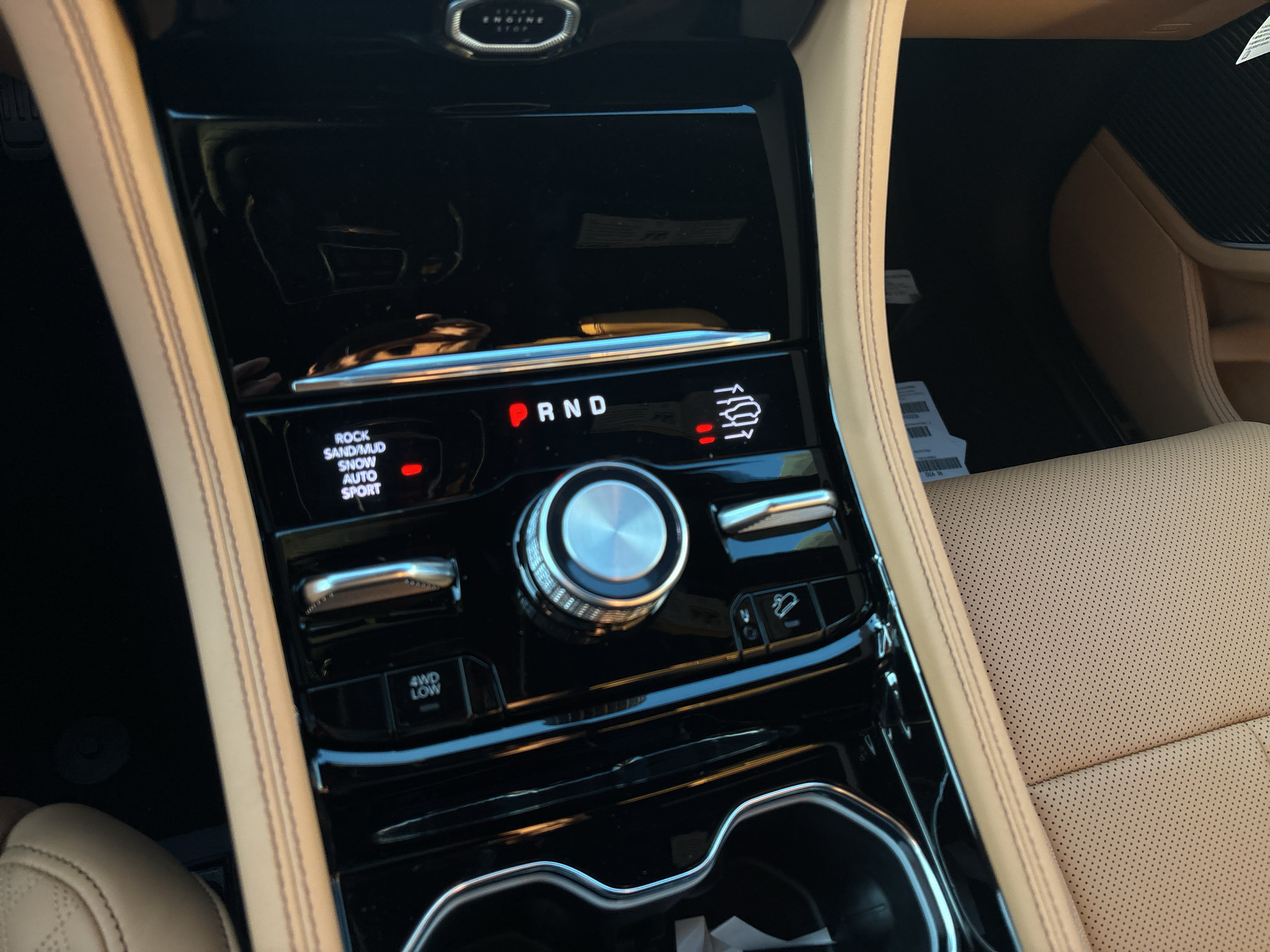 New 2027 Jeep Grand Cherokee Summit AWD/4WD image 18