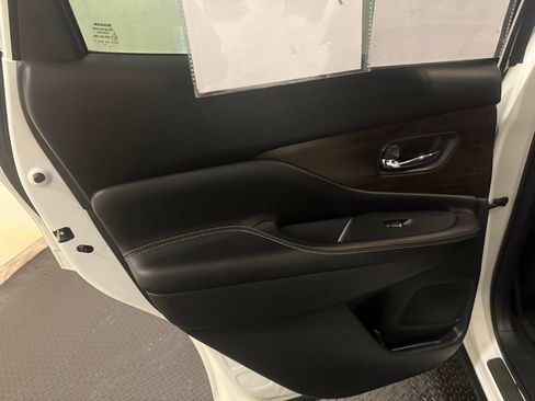 Used 2024 Nissan Murano Platinum w/ Cargo Package image 24