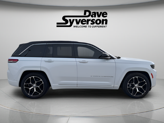 Used 2024 Jeep Grand Cherokee Summit AWD/4WD image 3