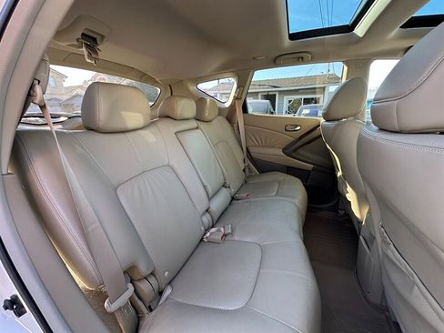 Used 2010 Nissan Murano LE w/ Navigation Pkg image 24