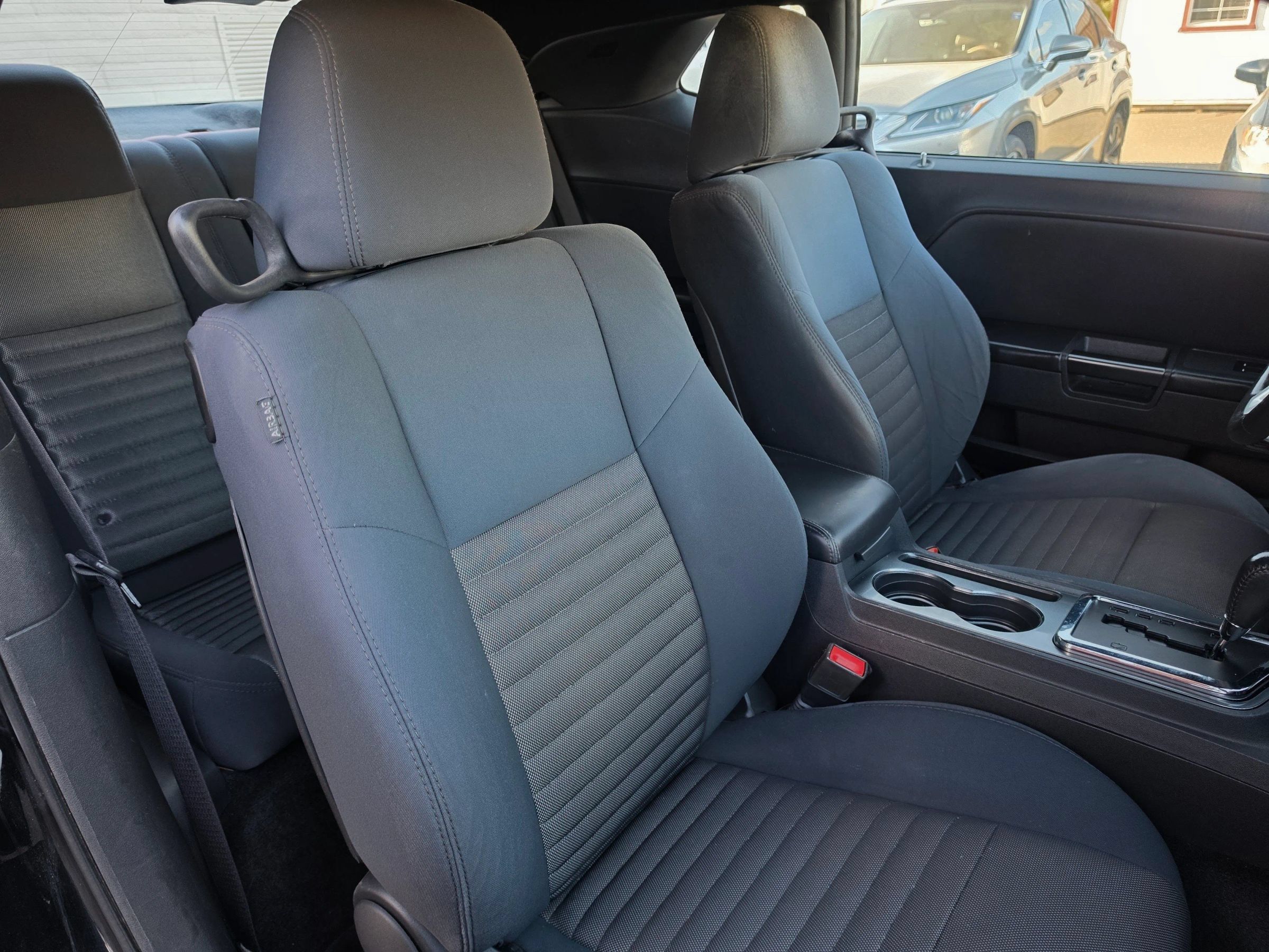 Used 2014 Dodge Challenger SXT RWD image 17